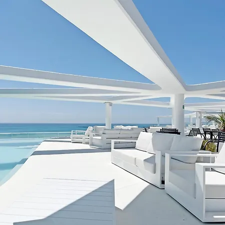 Apartamento Global Properties, Con Terraza Y Vistas Al Mar Y A La Montana