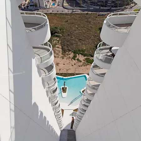 Global Properties, Con Terraza Y Vistas Al Mar Y A La Montana Apartamento *