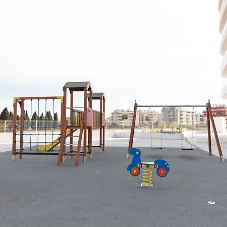 Global Properties, Con Terraza Y Vistas Al Mar Y A La Montana Apartamento Canet d'En Berenguer