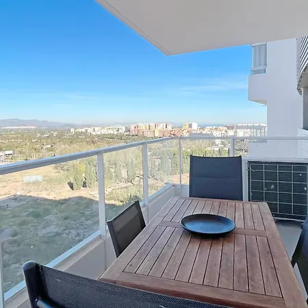 Global Properties, Con Terraza Y Vistas Al Mar Y A La Montana